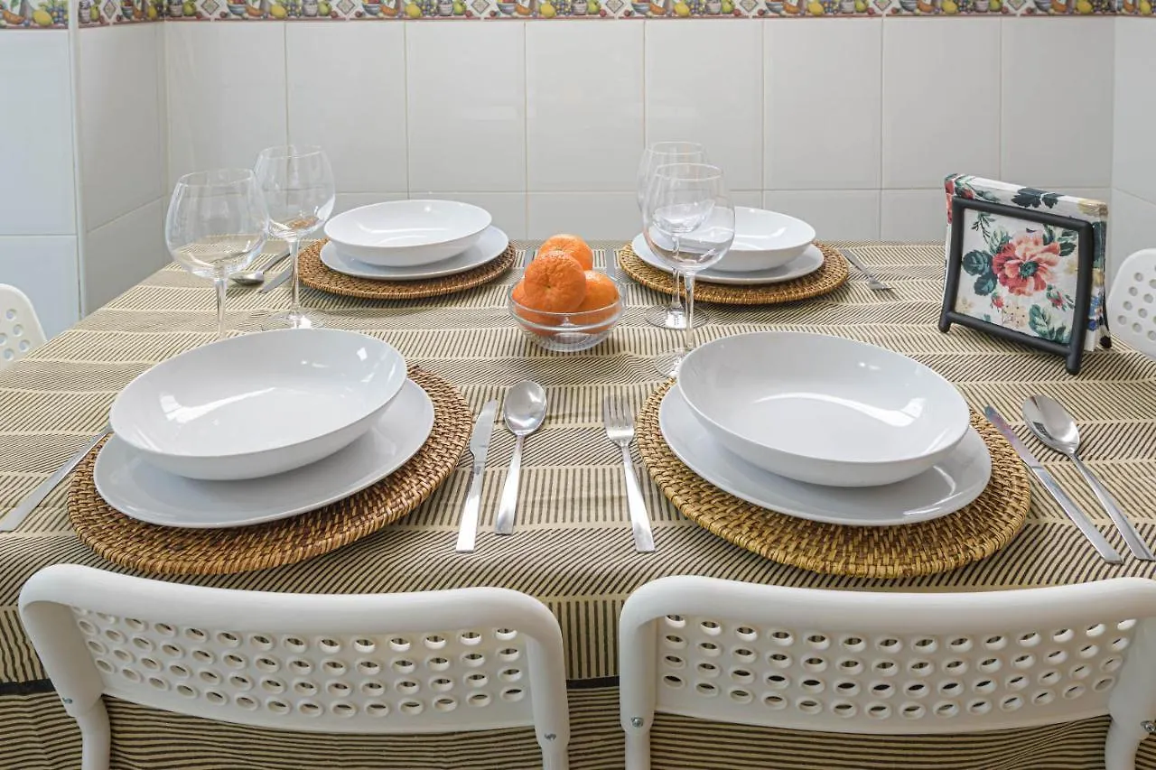 アパート Wintowinrentals Ubicacion Fabulosa, Completo Apartamento Con Parking En El Soho De マラガ
