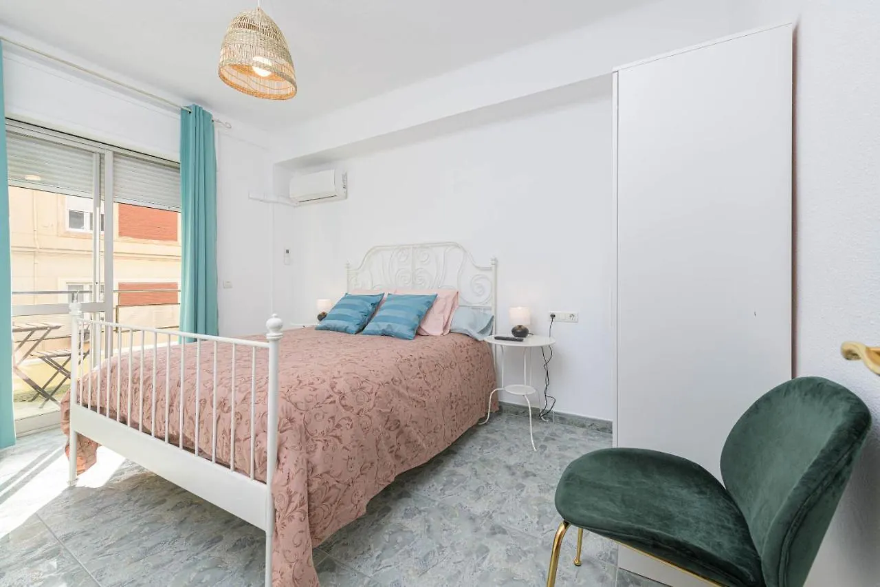 Wintowinrentals Ubicacion Fabulosa, Completo Apartamento Con Parking En El Soho De マラガ